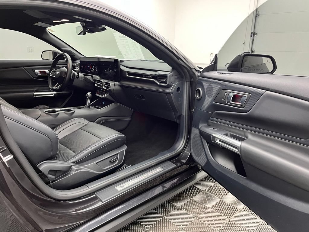 Used 2024 Ford Mustang GT Premium RWD image 31