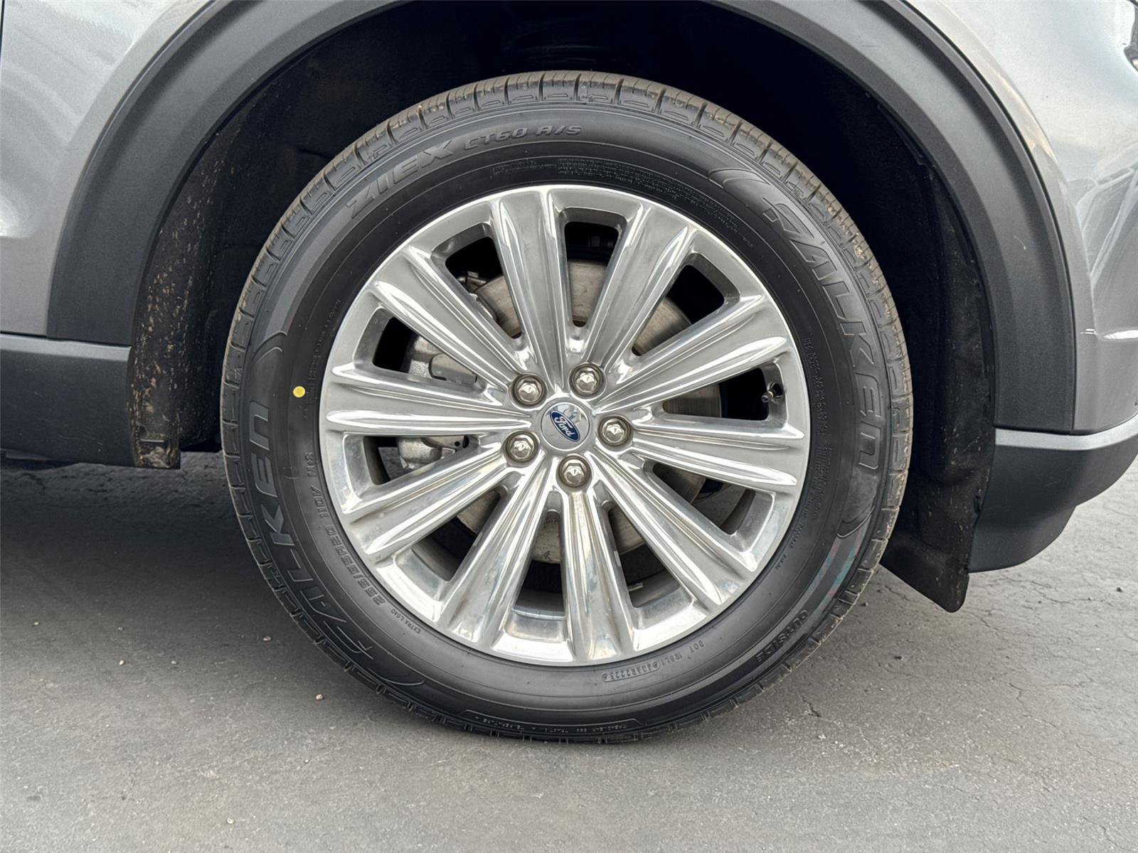 Certified 2021 Ford Explorer Limited w/ Hybrid Equipment Group 310A image 6