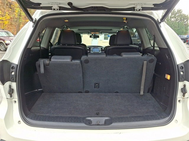 Used 2015 Toyota Highlander Limited image 32