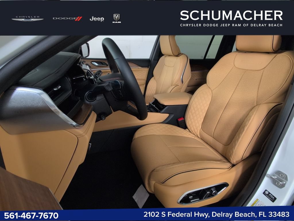 New 2025 Jeep Grand Cherokee Summit AWD/4WD image 5
