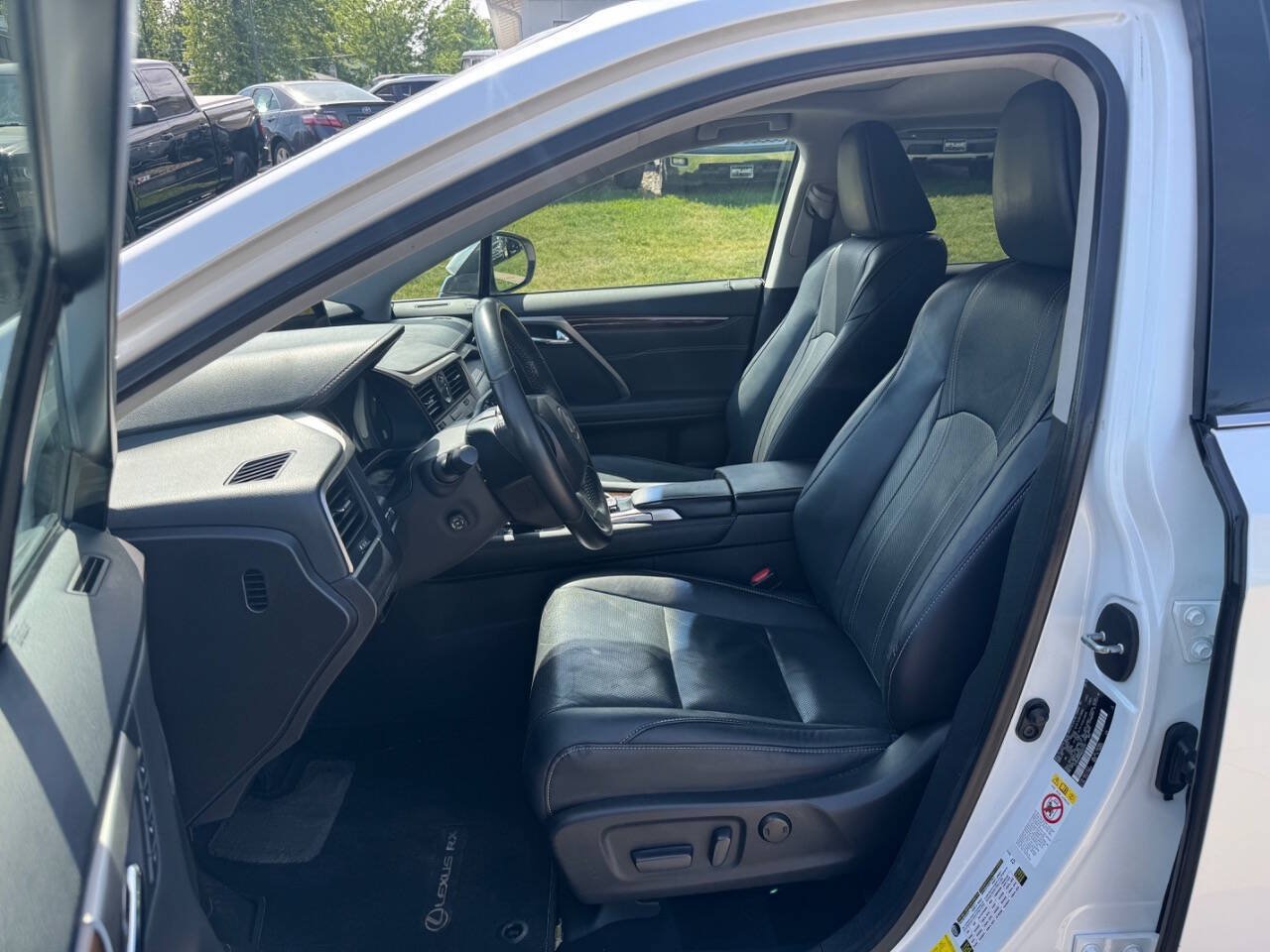 Used 2016 Lexus RX 350 AWD w/ Premium Package image 11