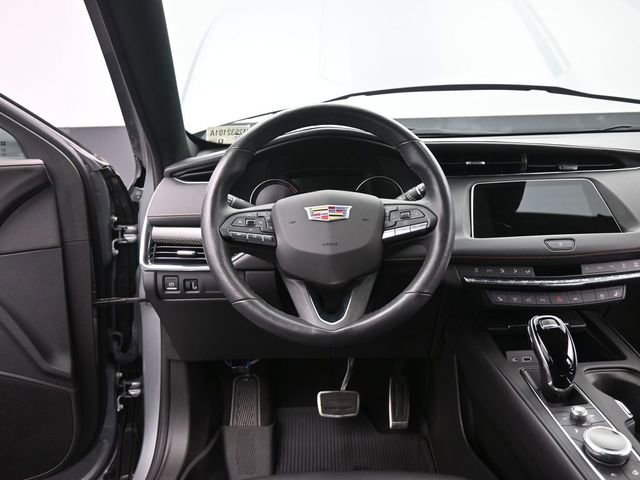 Used 2023 Cadillac XT4 Sport image 27