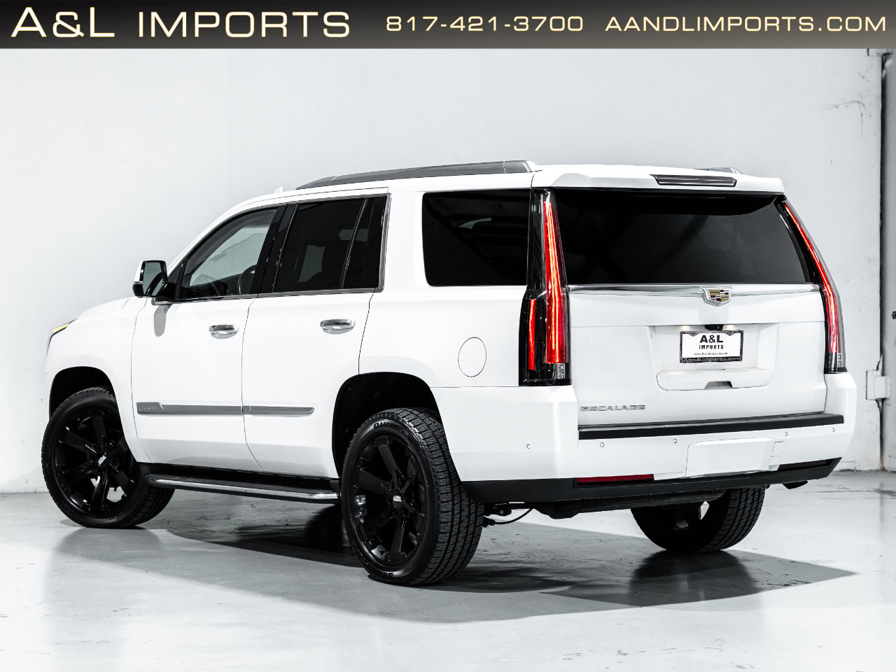 Used 2020 Cadillac Escalade Luxury image 9