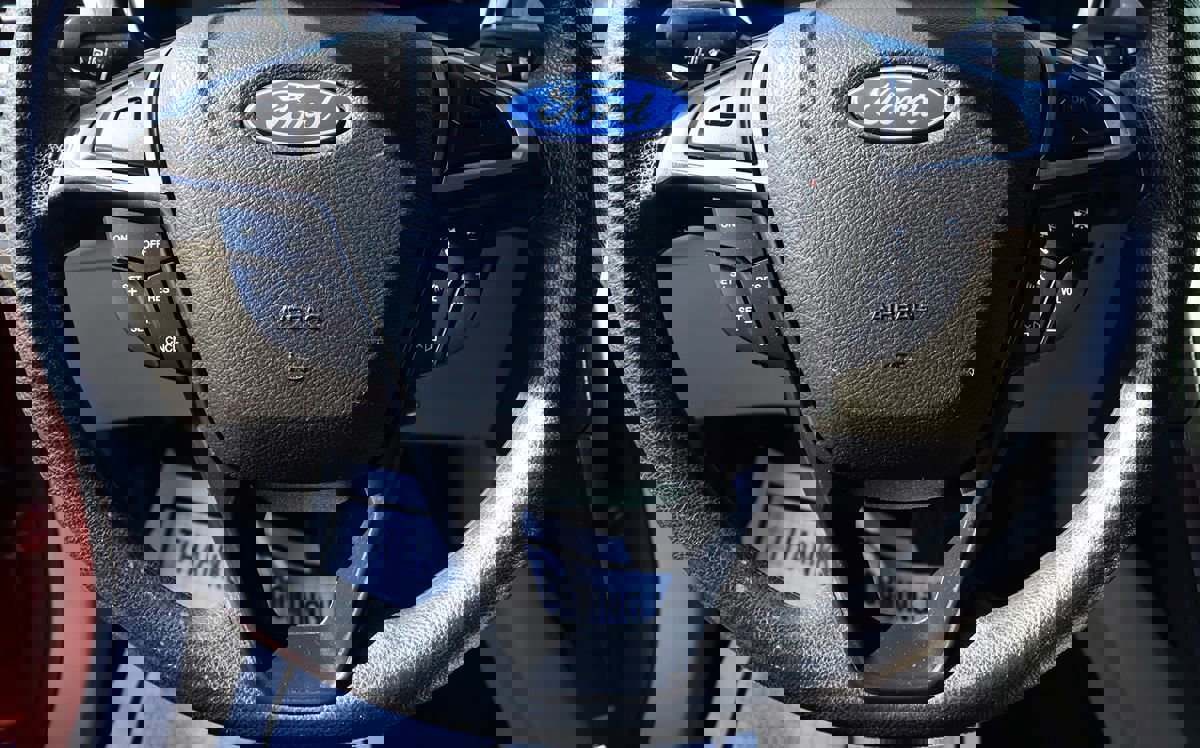 Used 2019 Ford Fusion SE image 54