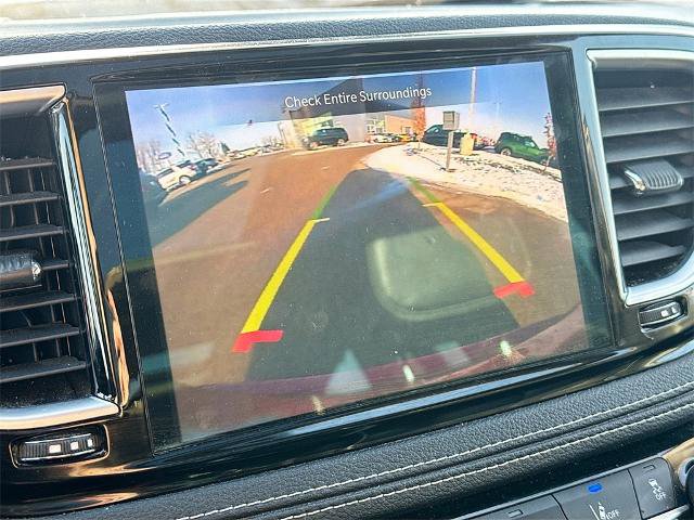 Used 2021 Chrysler Pacifica Limited image 12