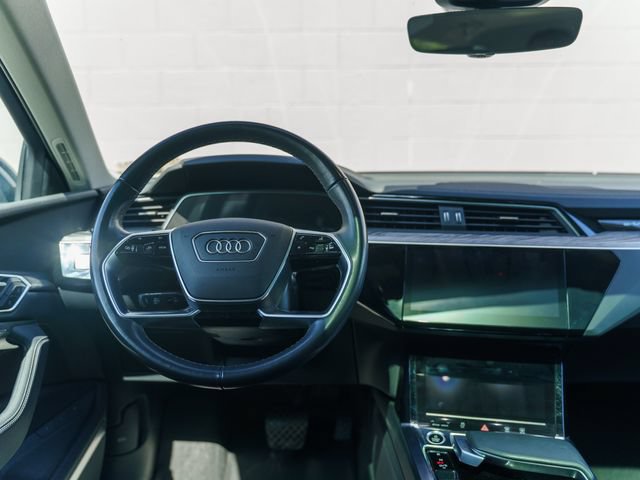 Used 2024 Audi Q8 e-tron Premium Plus w/ Premium Plus Package AWD/4WD image 21