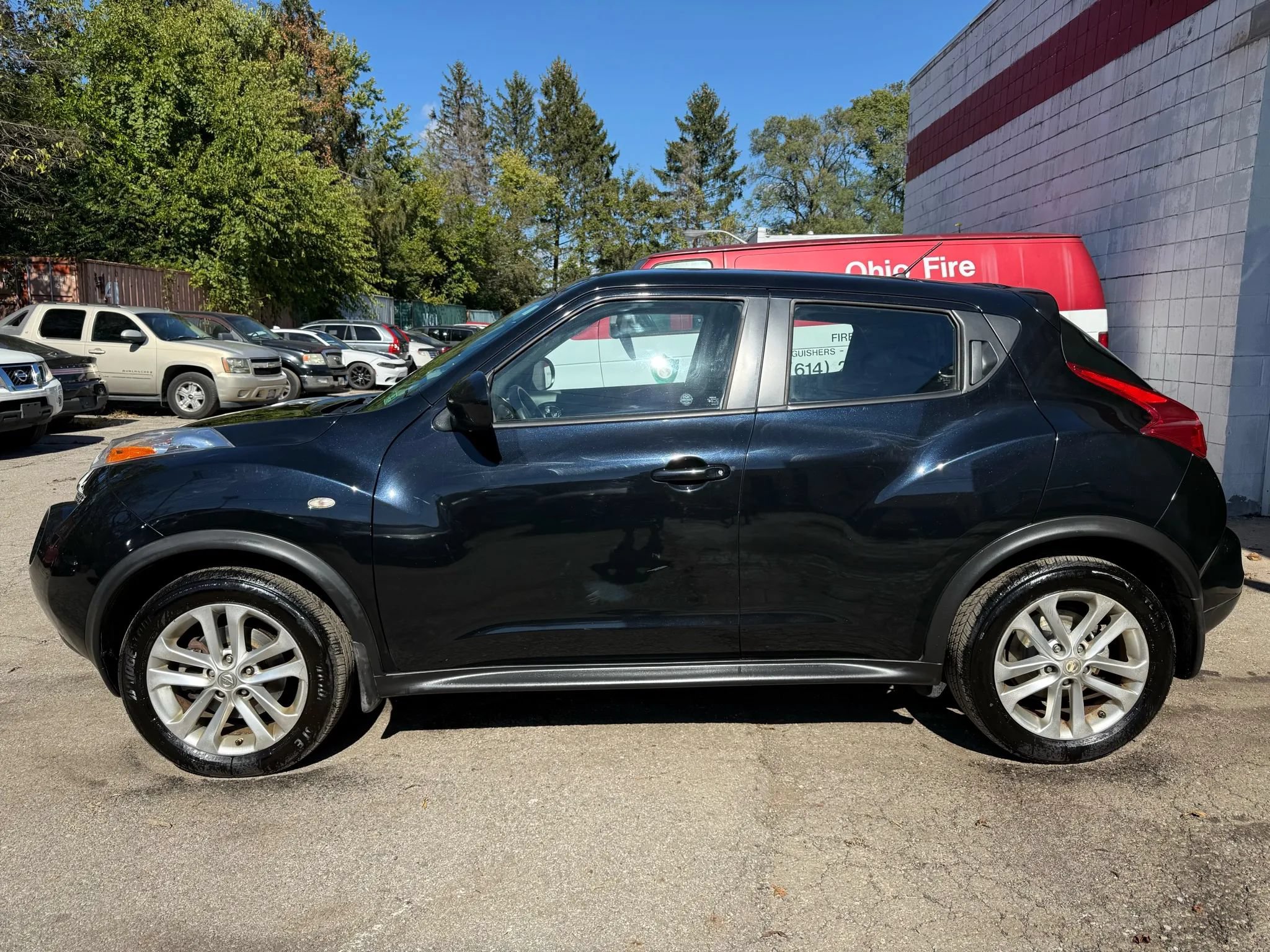 Used 2013 Nissan Juke S AWD/4WD image 8