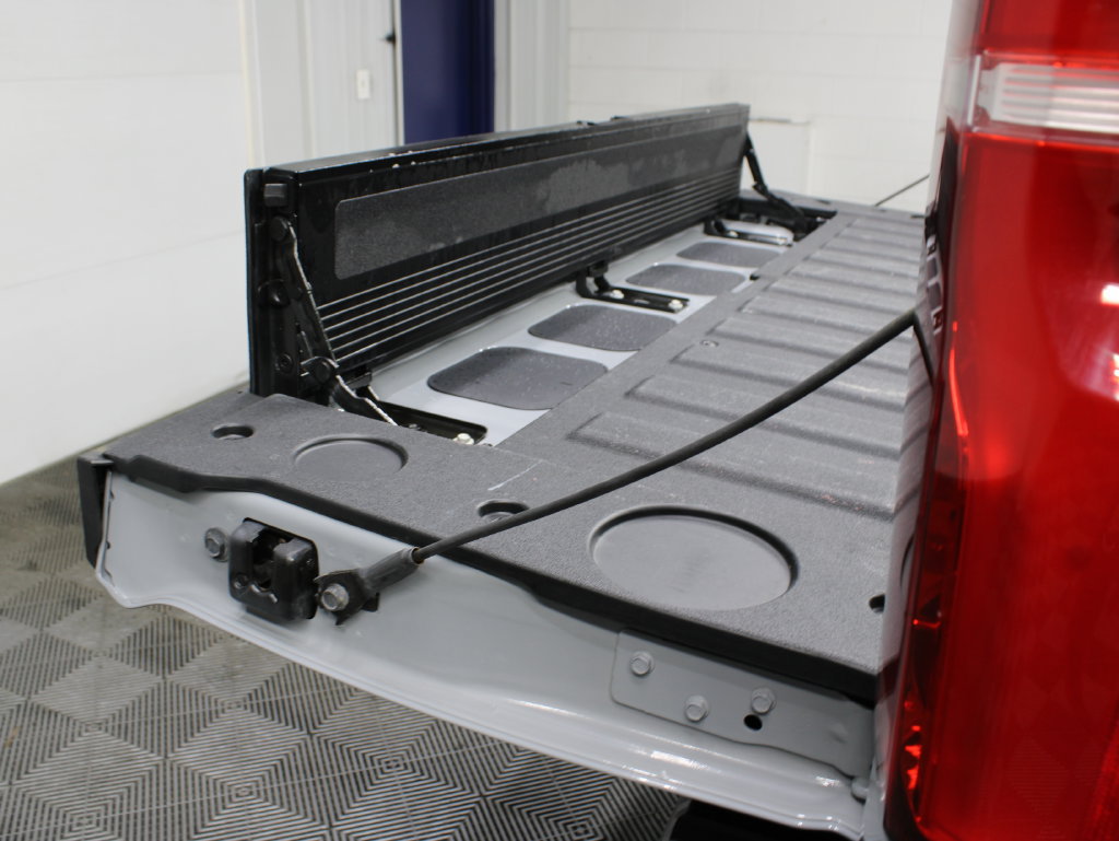 Used 2025 Chevrolet Silverado 2500 ZR2 w/ Technology Package AWD/4WD image 50