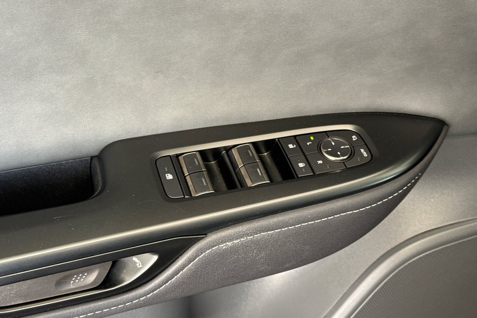 Certified 2024 Lexus RZ 300e Premium w/ Technology Package FWD image 13
