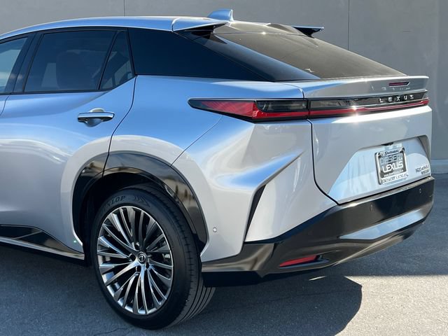 Used 2024 Lexus RZ 450e Premium AWD/4WD image 8