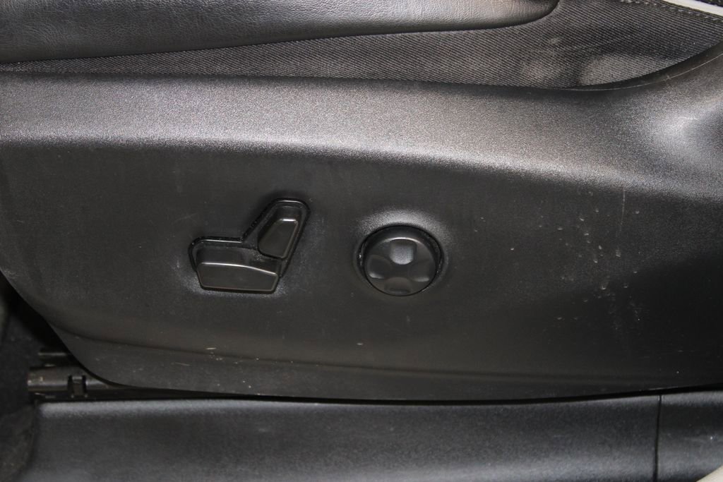 Used 2022 Chrysler Pacifica Limited image 22