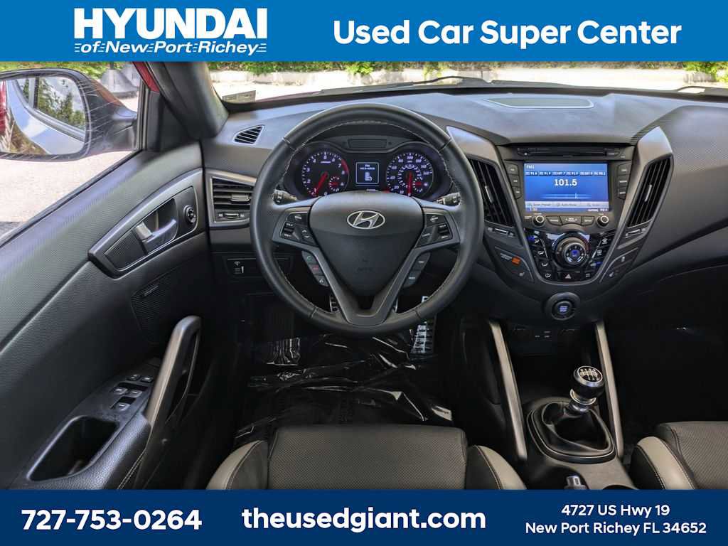 Used 2016 Hyundai Veloster Turbo FWD image 17