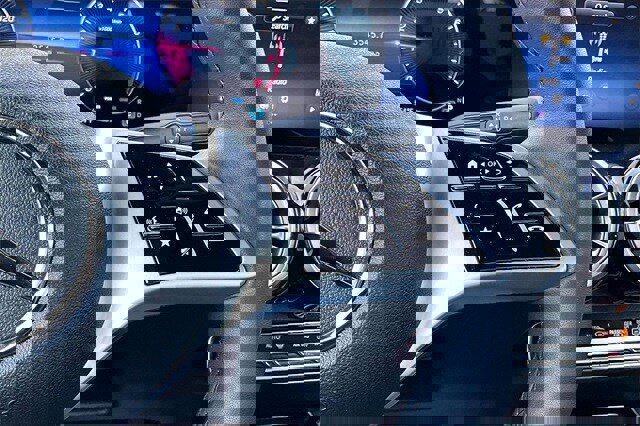 Certified 2025 Mercedes-Benz GLB 250 4MATIC image 15