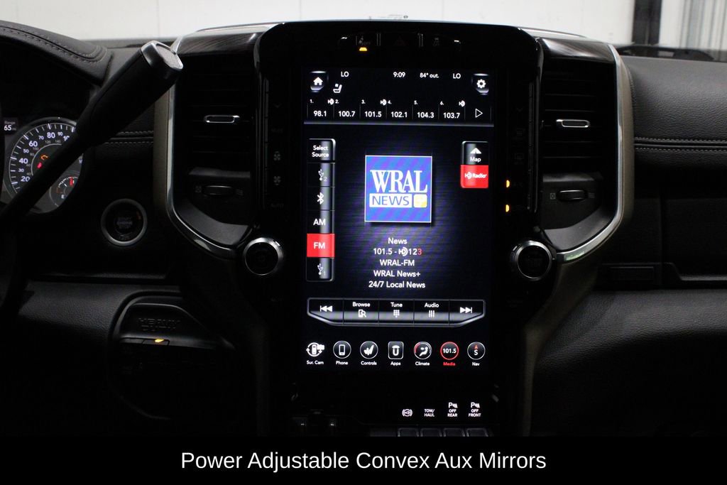 Used 2020 RAM 3500 Laramie image 32