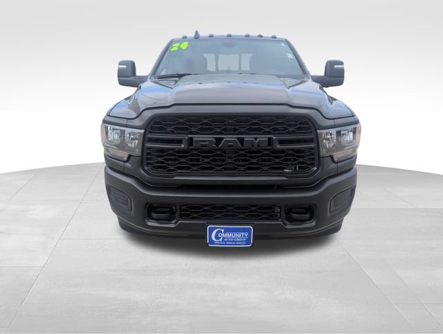 Used 2024 RAM 3500 Tradesman AWD/4WD image 9