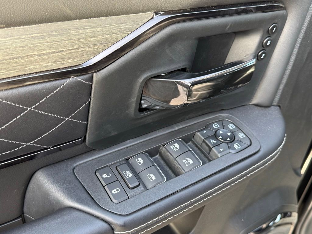 New 2025 RAM 2500 Limited image 15
