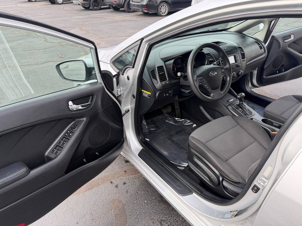 Used 2016 Kia Forte LX w/ LX Popular Plus Package FWD image 10