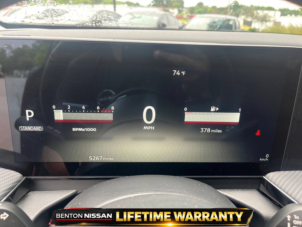 Used 2026 Nissan Kicks SR FWD image 14