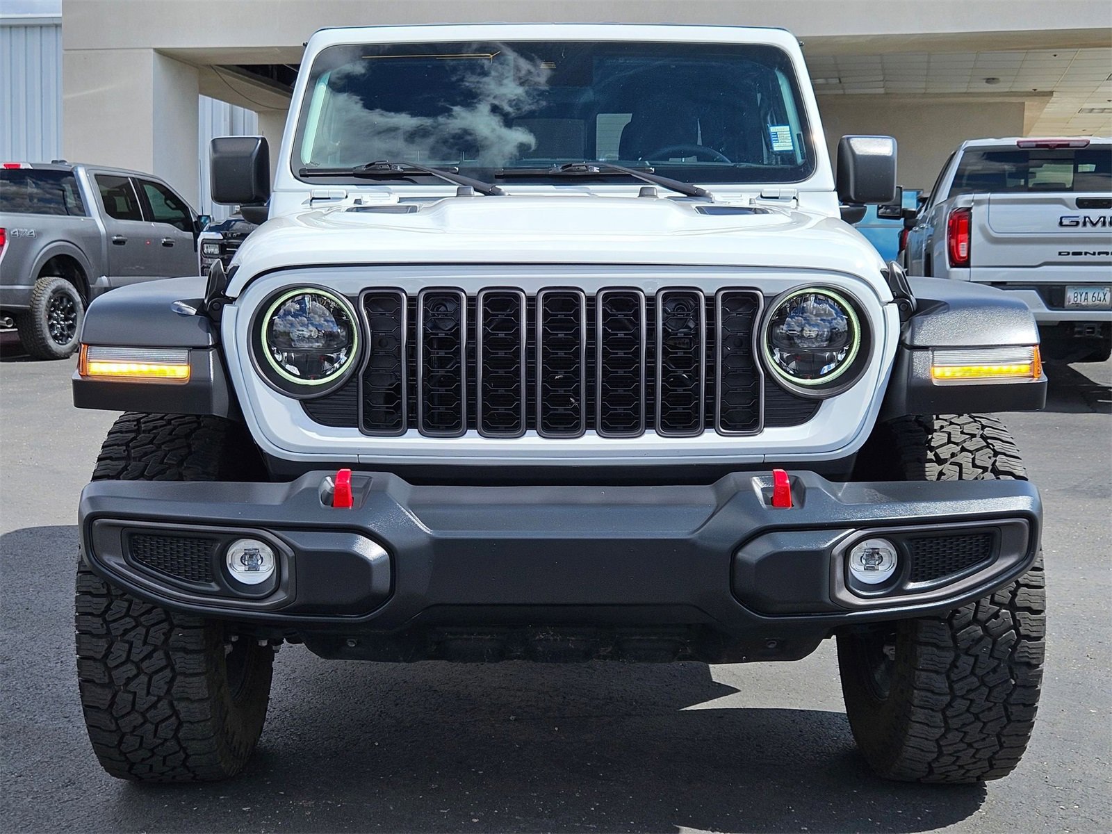 Used 2024 Jeep Gladiator Rubicon image 2