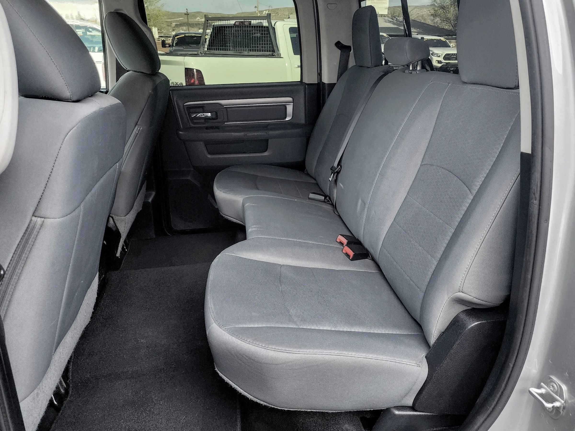 Used 2016 RAM 2500 SLT AWD/4WD image 35