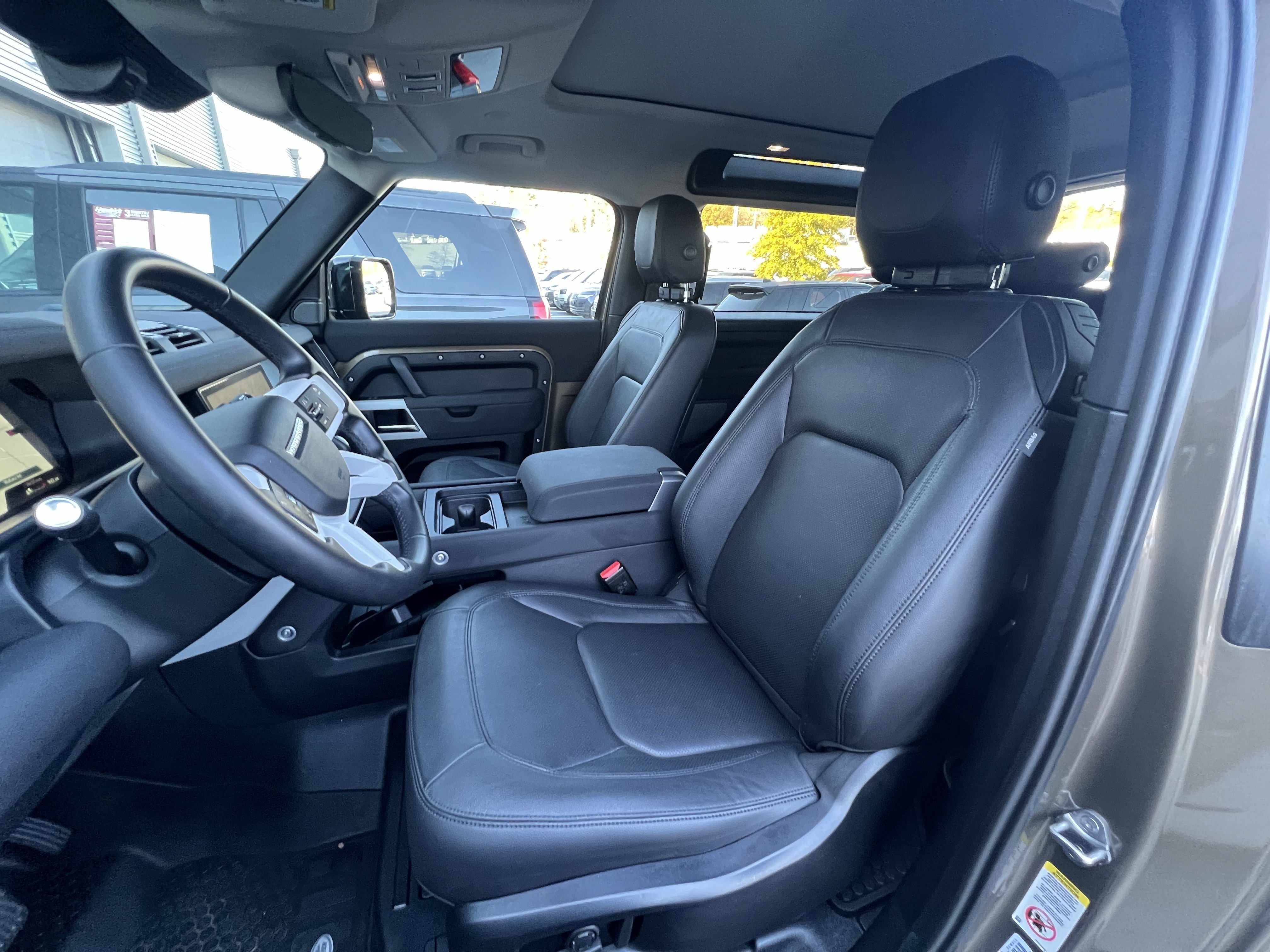 Certified 2023 Land Rover Defender 90 S image 15