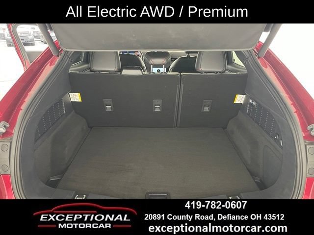 Used 2025 Ford Mustang Mach-E Premium w/ Sport Appearance Package AWD/4WD image 47