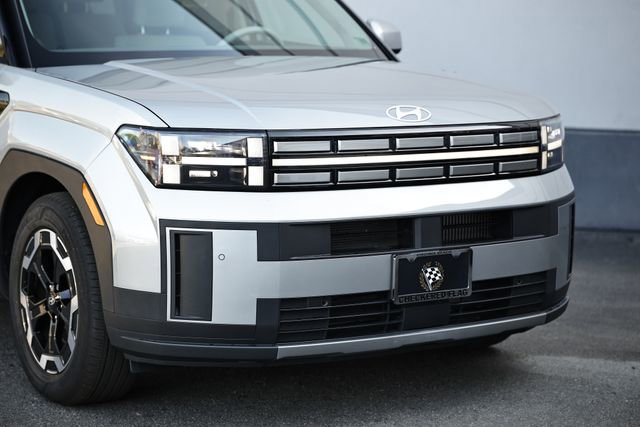 Used 2024 Hyundai Santa Fe SE image 2