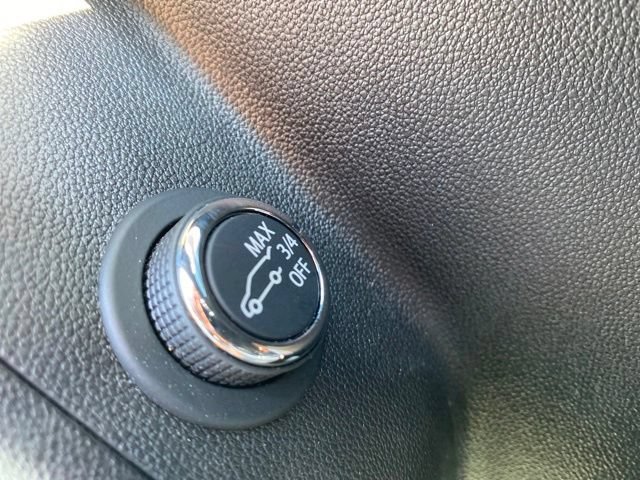 Used 2026 Cadillac XT5 Sportv w/ LPO, Floor Liner Package AWD/4WD image 16