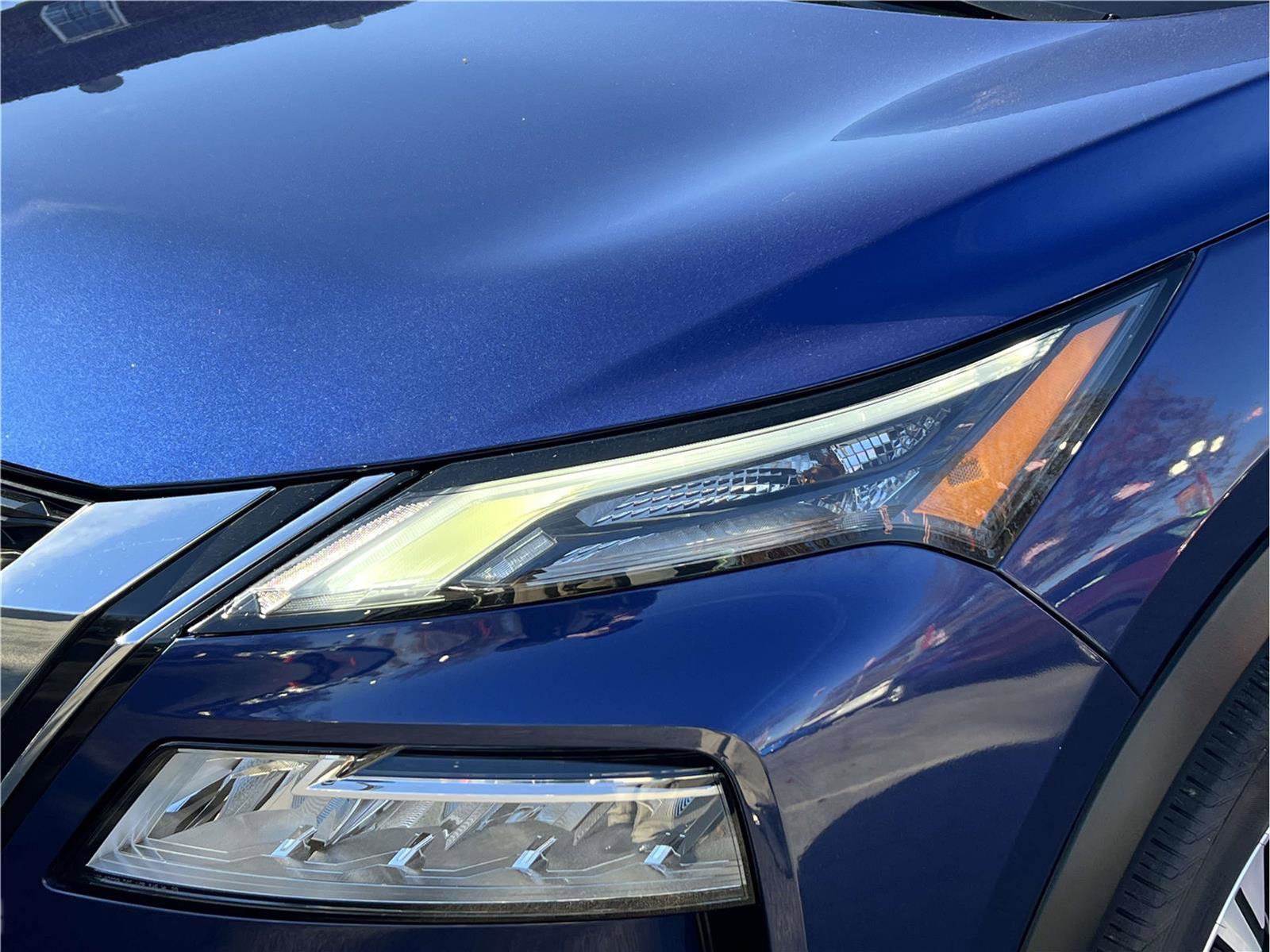 Certified 2022 Nissan Rogue SV image 13