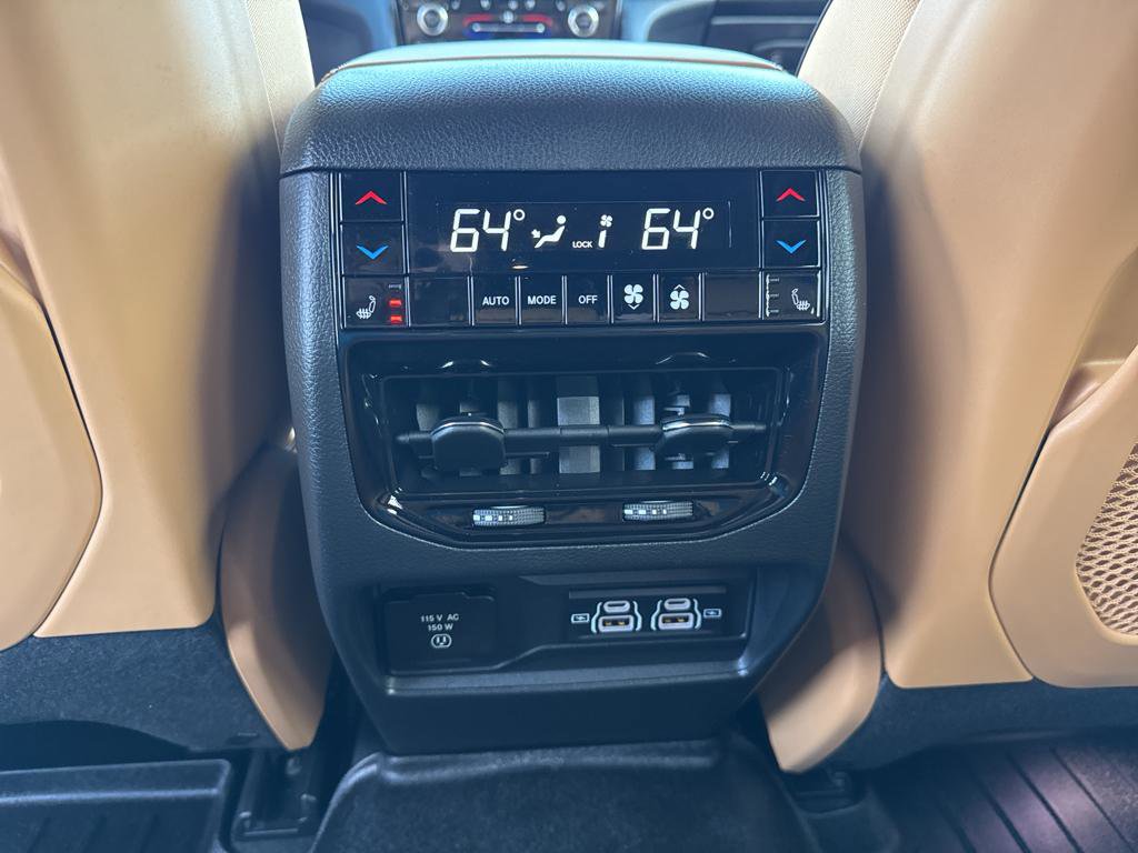 Certified 2025 Jeep Grand Cherokee Summit w/ Adv Protech Group IV image 17