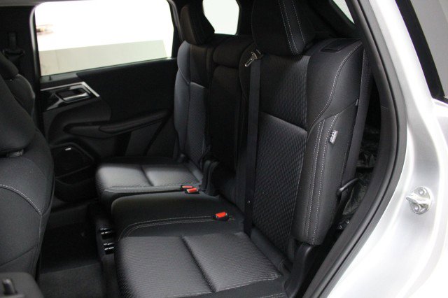 New 2025 Mitsubishi Outlander ES image 27