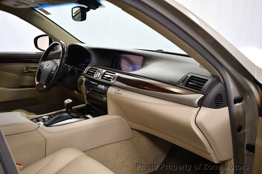 Used 2015 Lexus LS 460 AWD w/ Comfort Package image 11