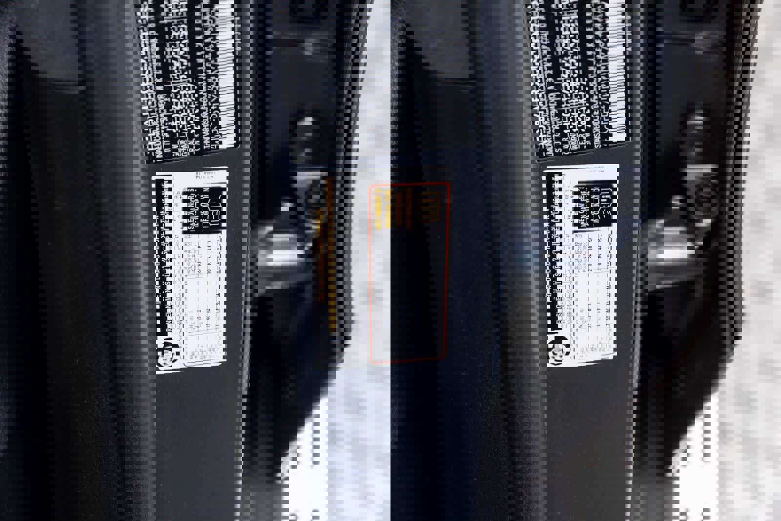 Used 2022 Mercedes-Benz GLE 350 4MATIC w/ Premium Package image 26