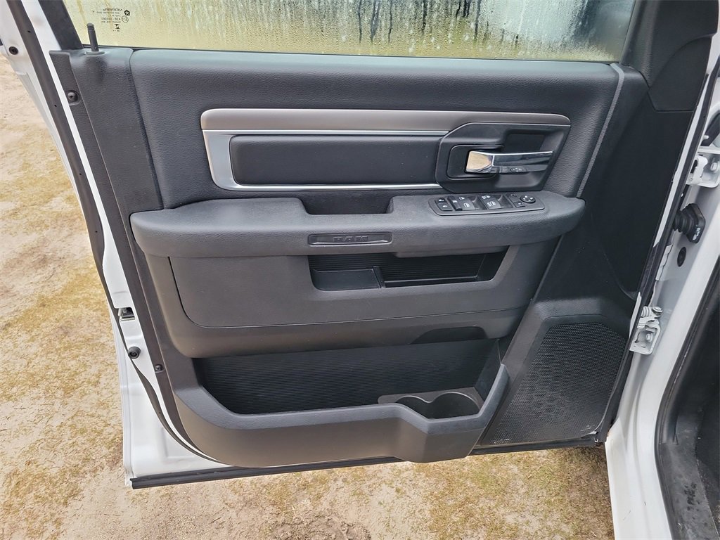 Used 2024 RAM 1500 Classic Warlock image 9