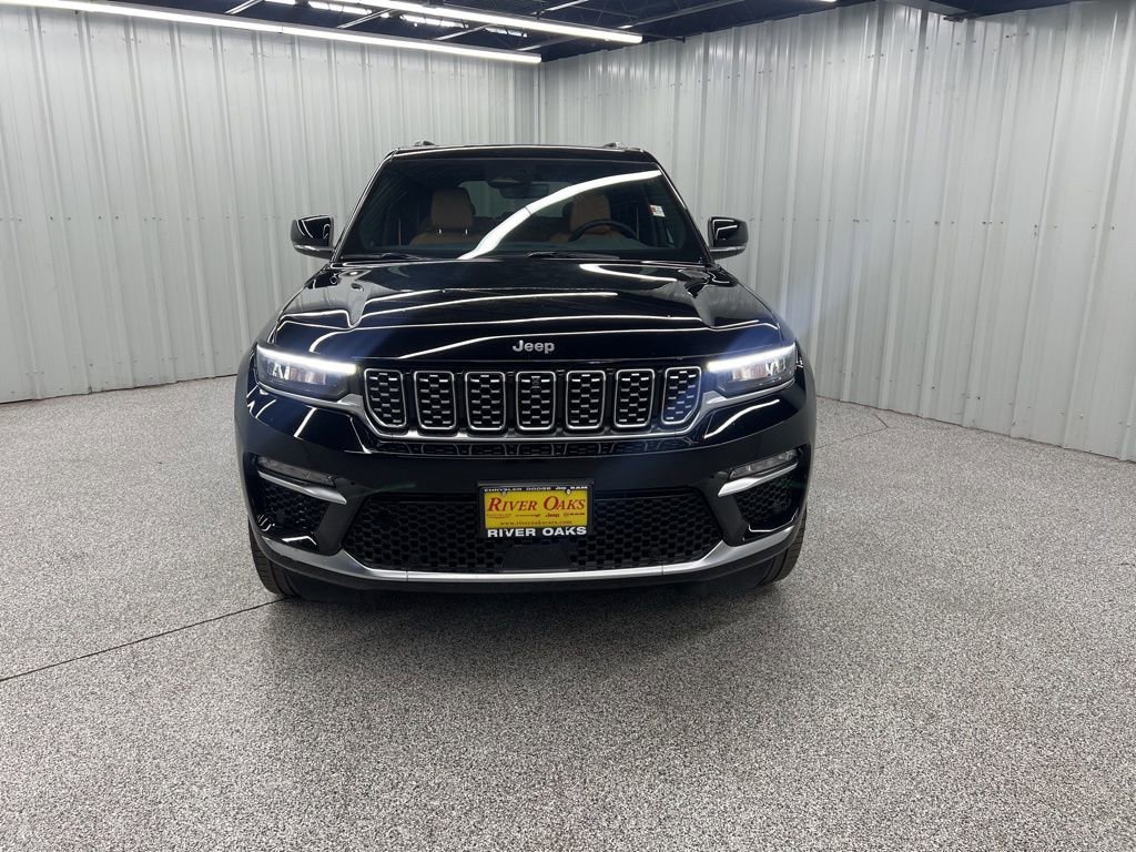 Used 2024 Jeep Grand Cherokee Summit AWD/4WD image 2