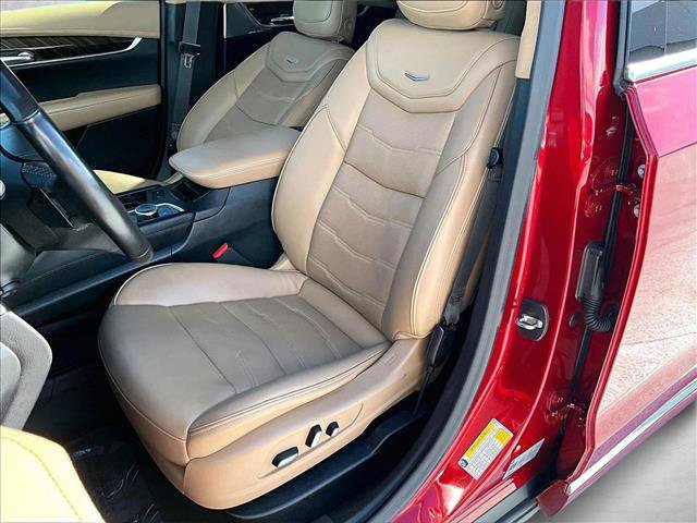 Used 2022 Cadillac XT6 Premium Luxury w/ Platinum Package image 27