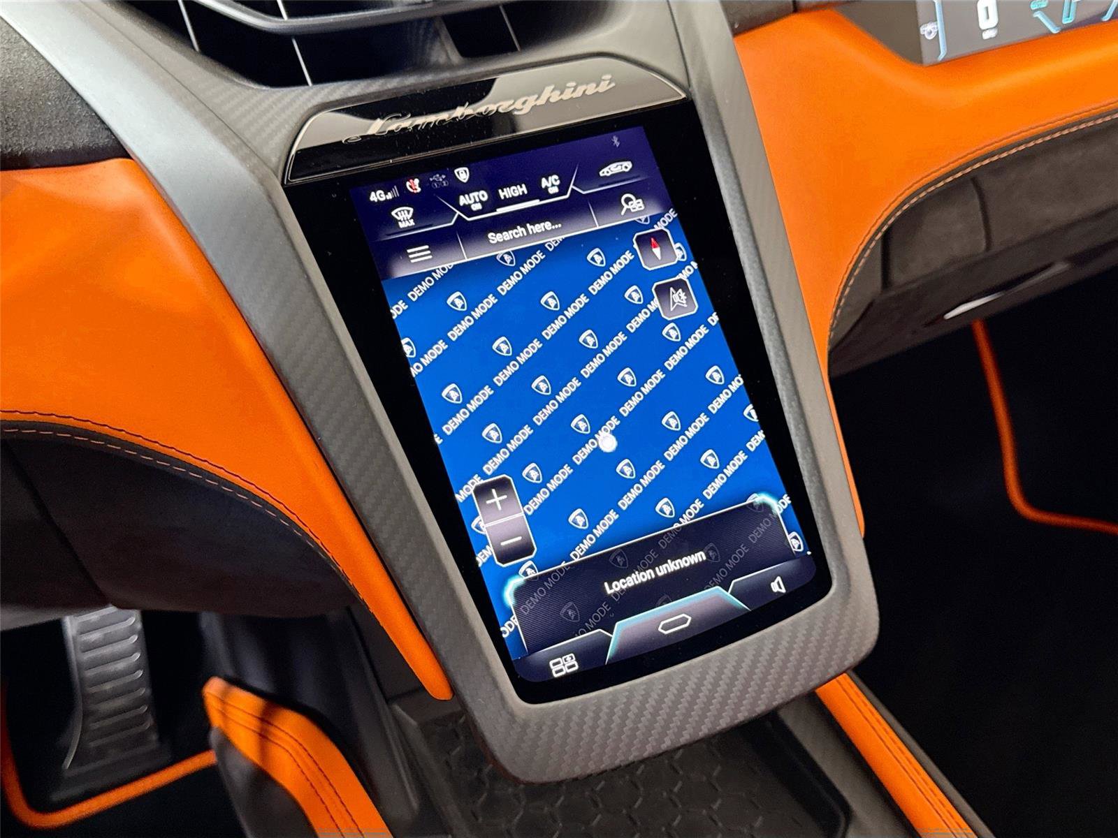 Used 2024 Lamborghini Revuelto image 19