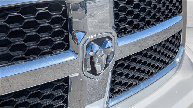 Used 2014 RAM 1500 Classic SLT AWD/4WD image 30