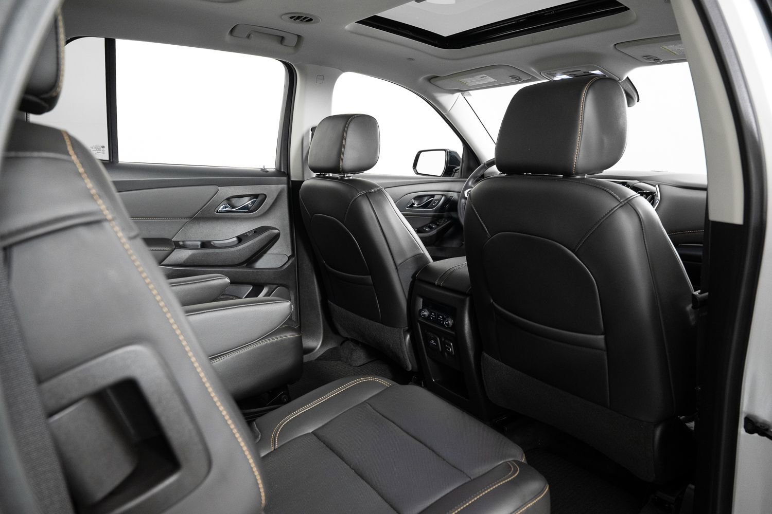 Used 2020 Chevrolet Traverse Premier w/ Redline Edition image 23