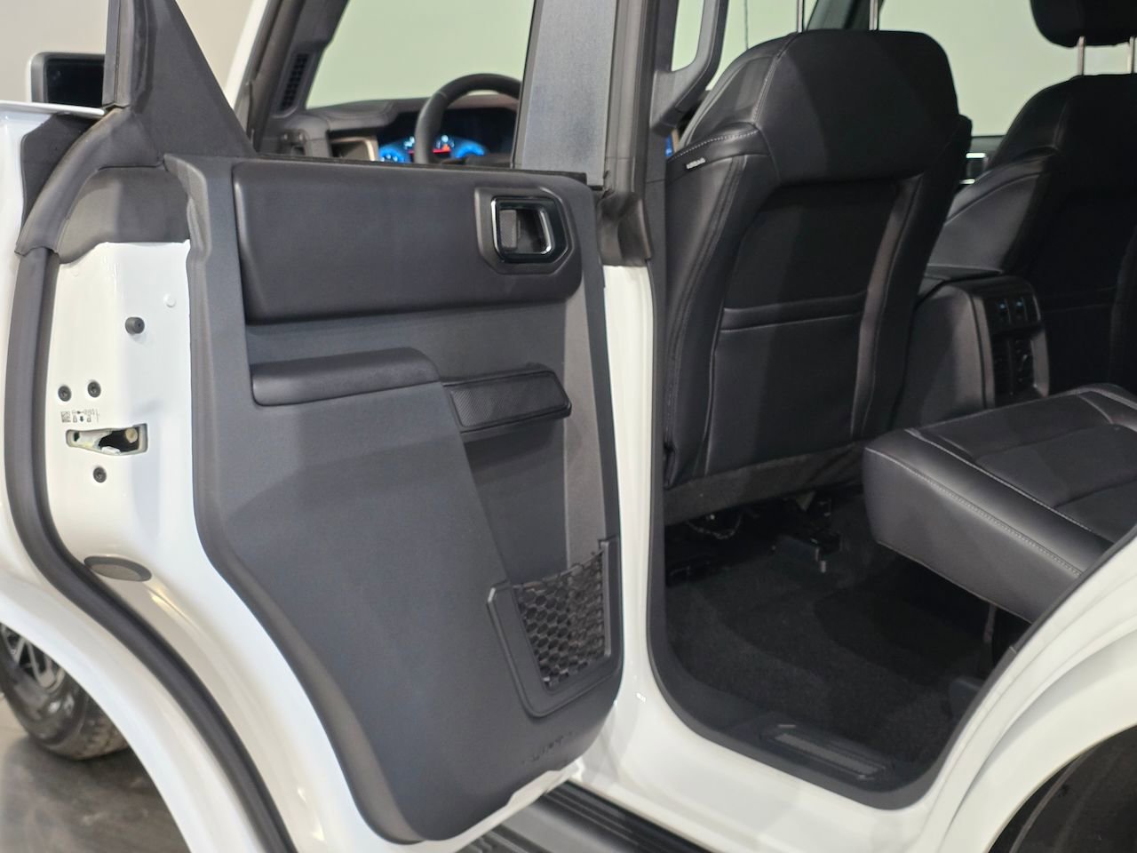 New 2025 Ford Bronco Outer Banks image 34