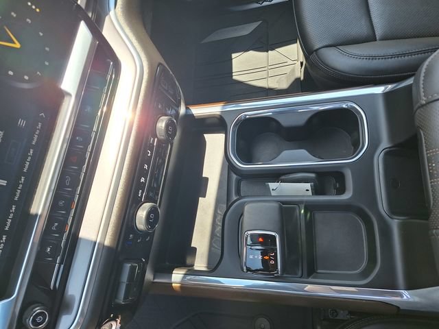 Used 2024 Chevrolet Silverado 1500 High Country w/ High Country Premium Package AWD/4WD image 60