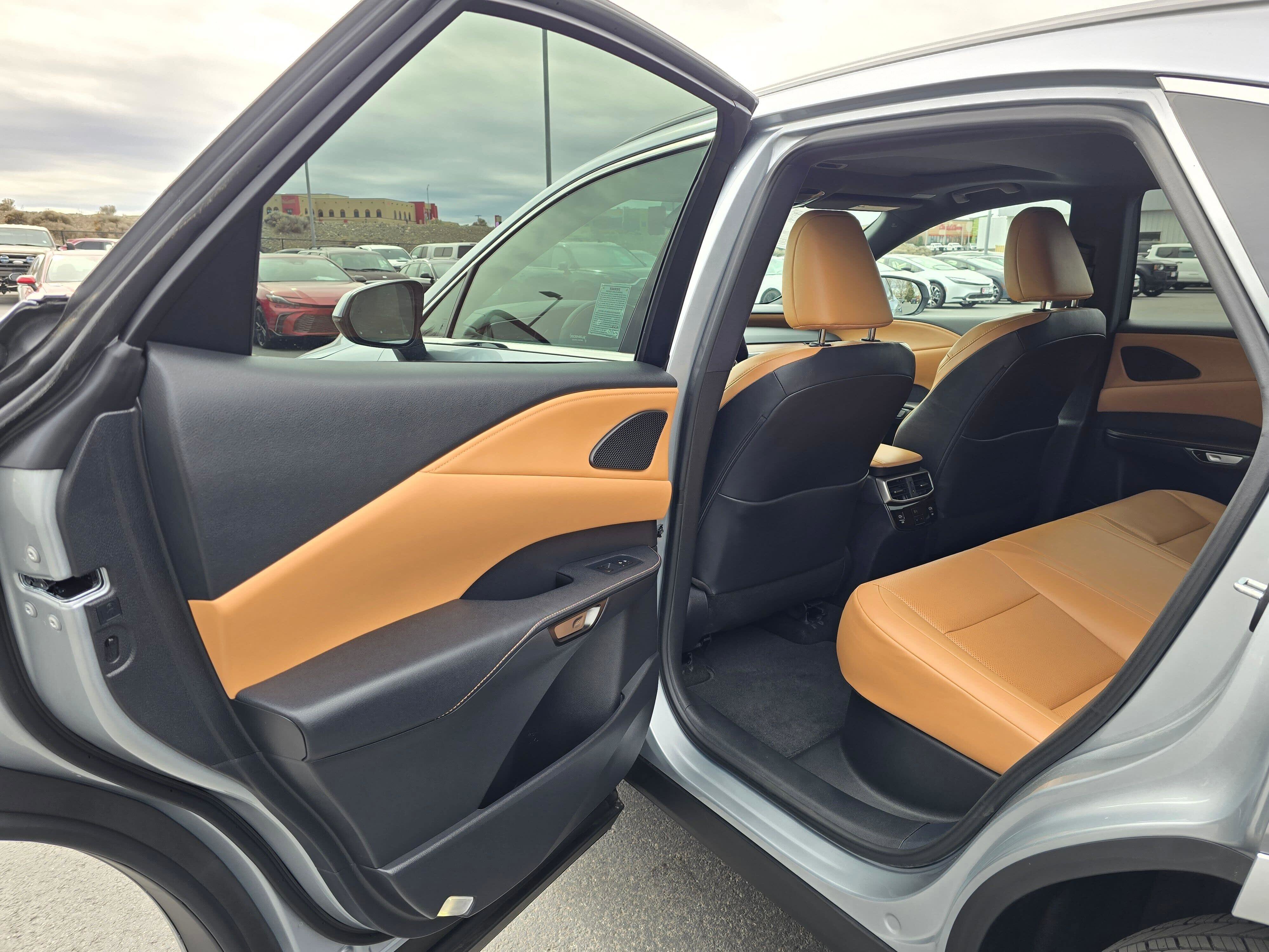 Used 2026 Lexus RX 350 Premium w/ Convenience Package image 16