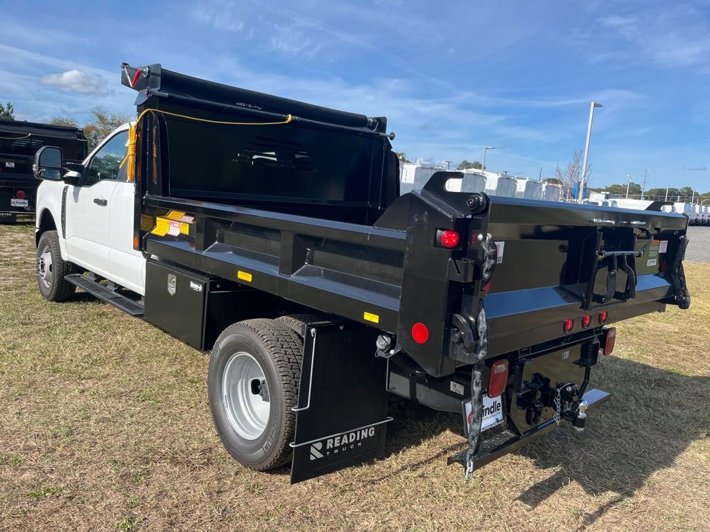 New 2025 Ford F350 XL w/ XL Chrome Package image 30