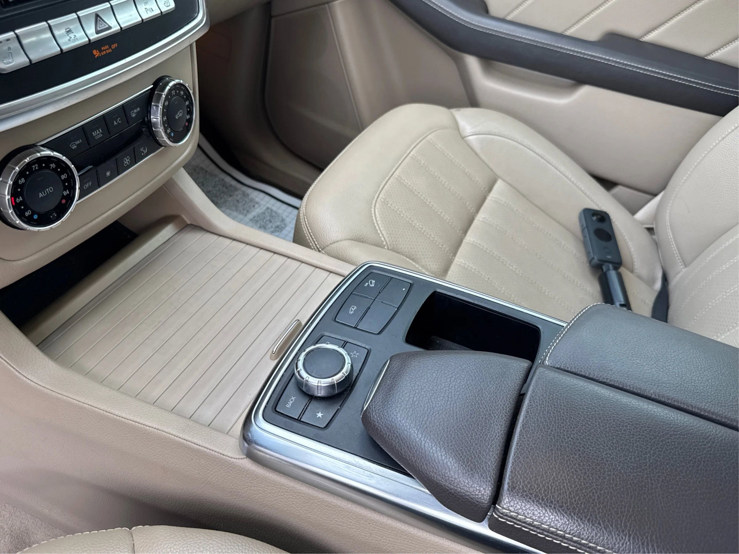 Used 2015 Mercedes-Benz GL 320 BlueTEC 4MATIC image 17