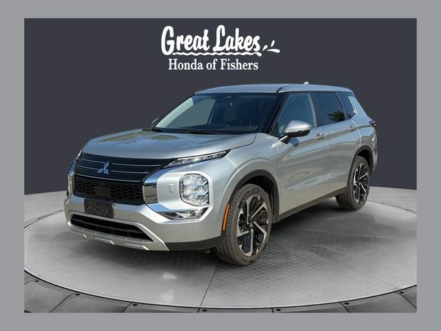 Used 2024 Mitsubishi Outlander SE