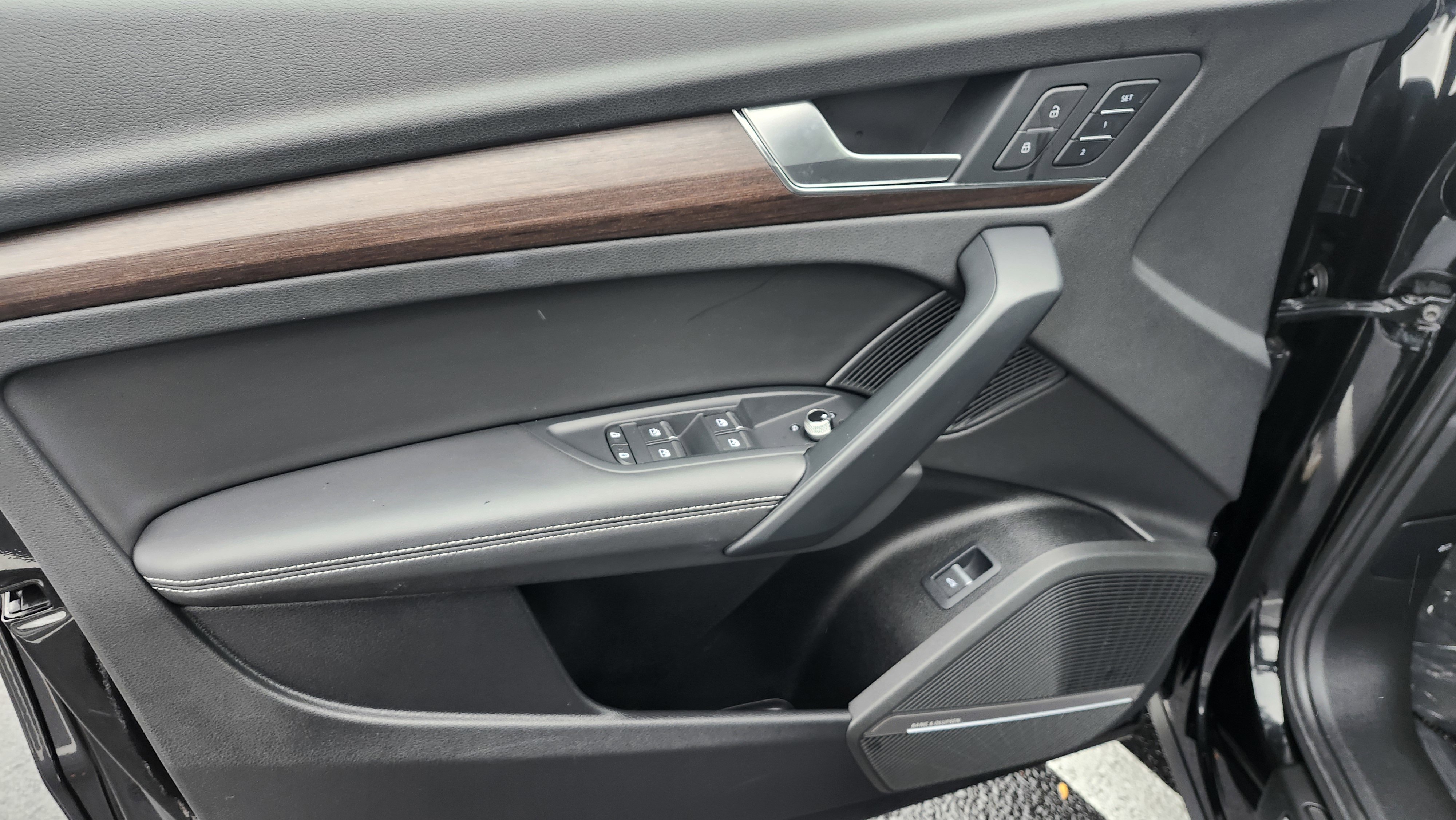 Used 2023 Audi Q5 2.0T Premium Plus w/ Premium Plus Package image 19