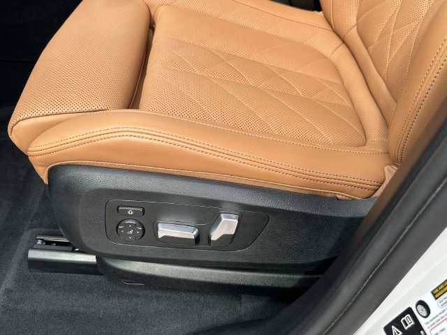 Certified 2025 BMW X5 xDrive40i w/ Premium Package AWD/4WD image 25