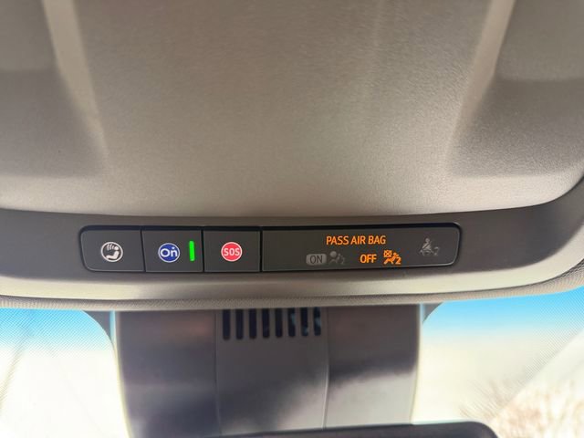 Used 2024 Chevrolet Suburban LT image 30