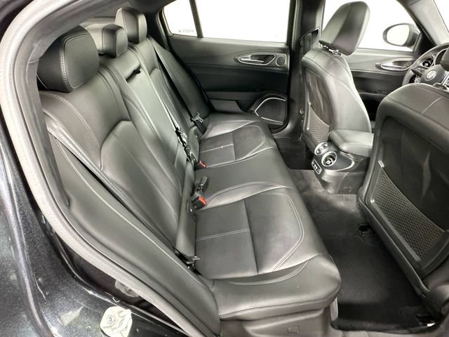 Used 2022 Alfa Romeo Giulia Ti AWD/4WD image 28