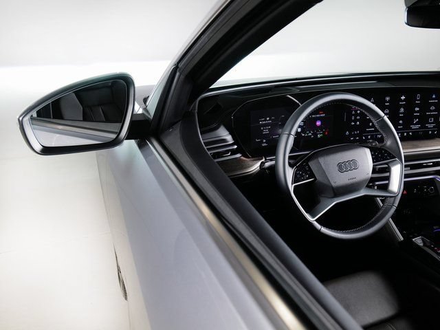 Certified 2025 Audi Q5 Premium w/ Premium Plus AWD/4WD image 26
